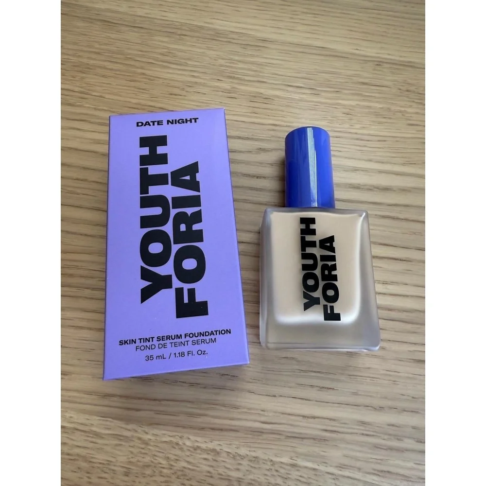 YOUTHFORIA Skin Tint Serum Foundation 260 Light Medium